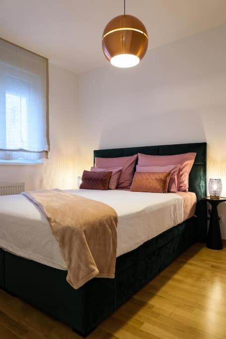 Elegance Haven By Apartman